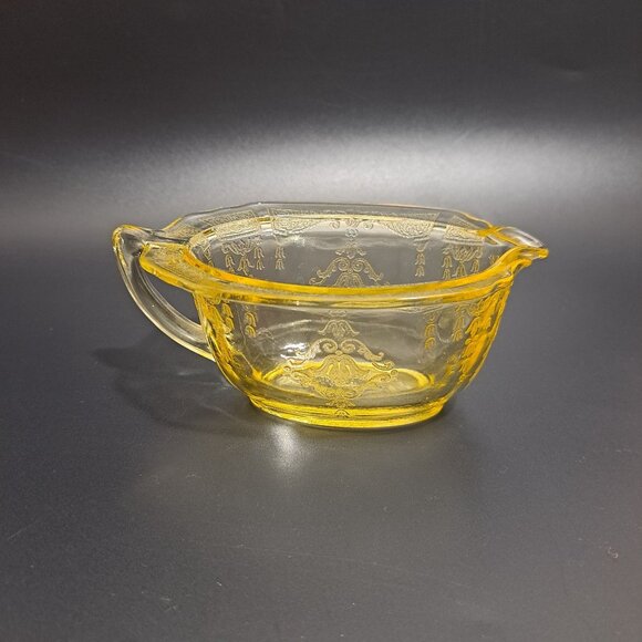 Anchor Hocking Princess Yellow Glass Creamer With Embossed Design Vintage - Picture 8 of 15